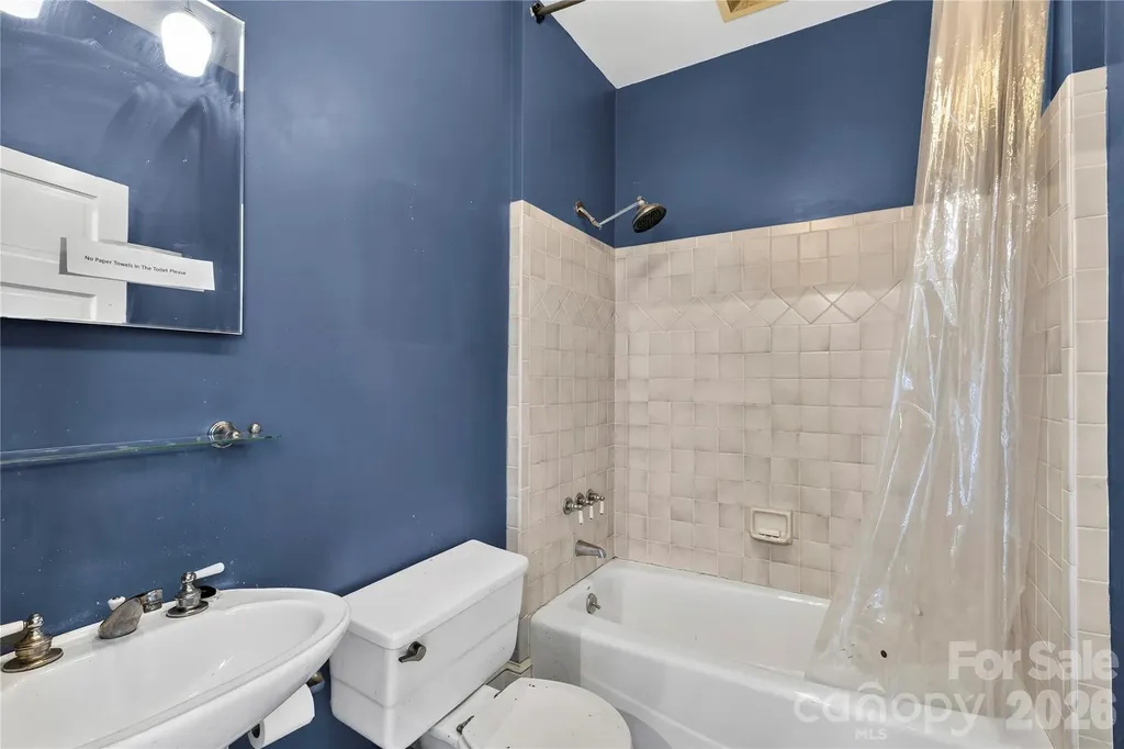 729 5th Avenue W Hendersonville NC 28739