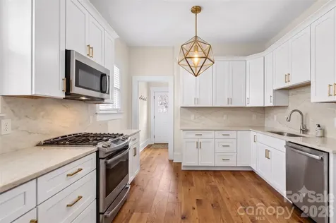 729 5th Avenue W Hendersonville NC 28739