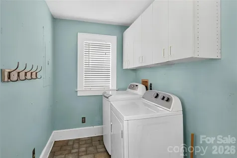 729 5th Avenue W Hendersonville NC 28739