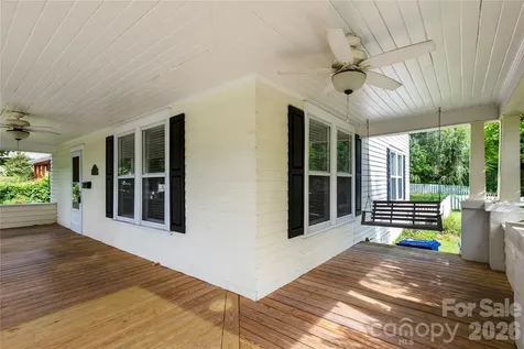 729 5th Avenue W Hendersonville NC 28739