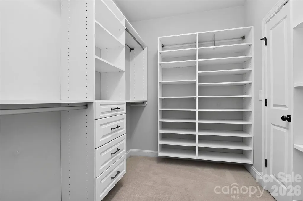 8910 Matthews Farm Lane Charlotte NC 28277