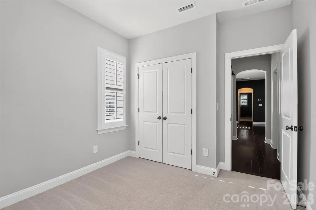 8910 Matthews Farm Lane Charlotte NC 28277