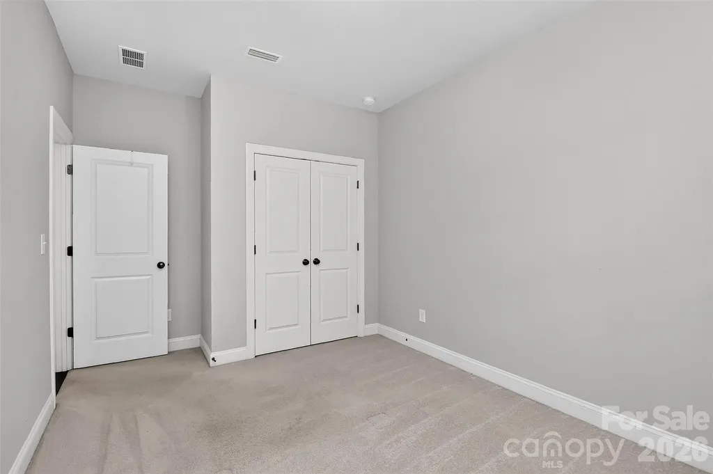 8910 Matthews Farm Lane Charlotte NC 28277
