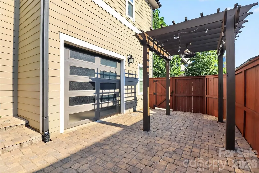 8910 Matthews Farm Lane Charlotte NC 28277