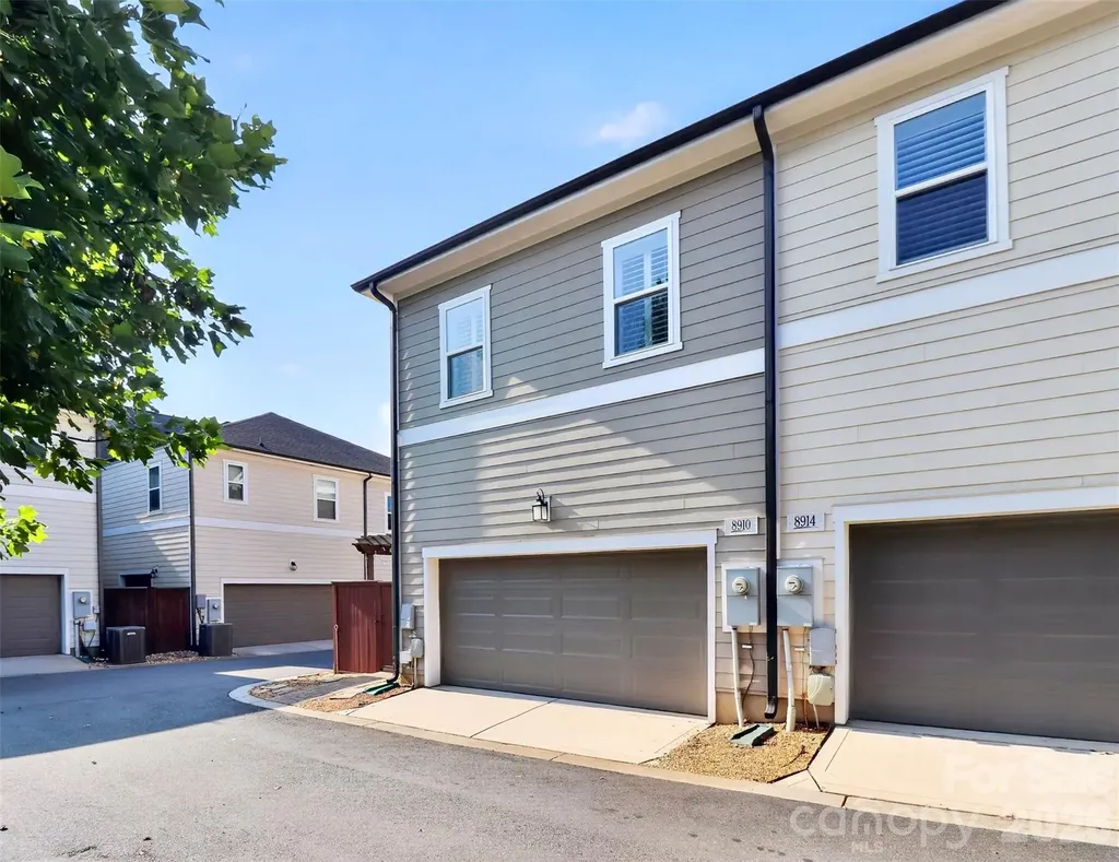 8910 Matthews Farm Lane Charlotte NC 28277