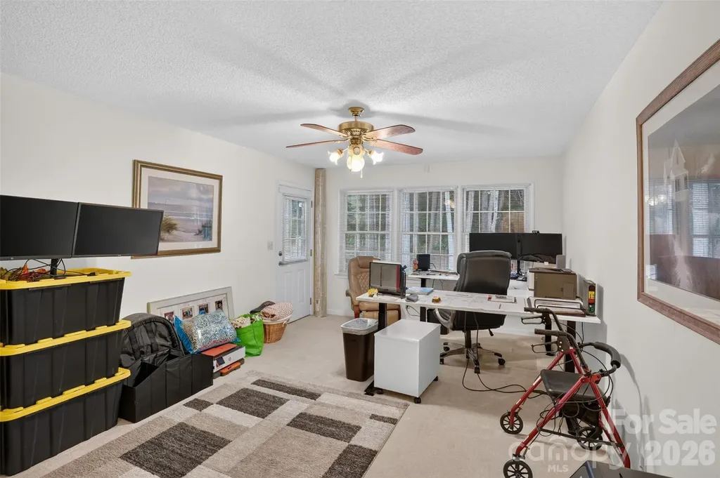 227 Sean Way Hendersonville NC 28792