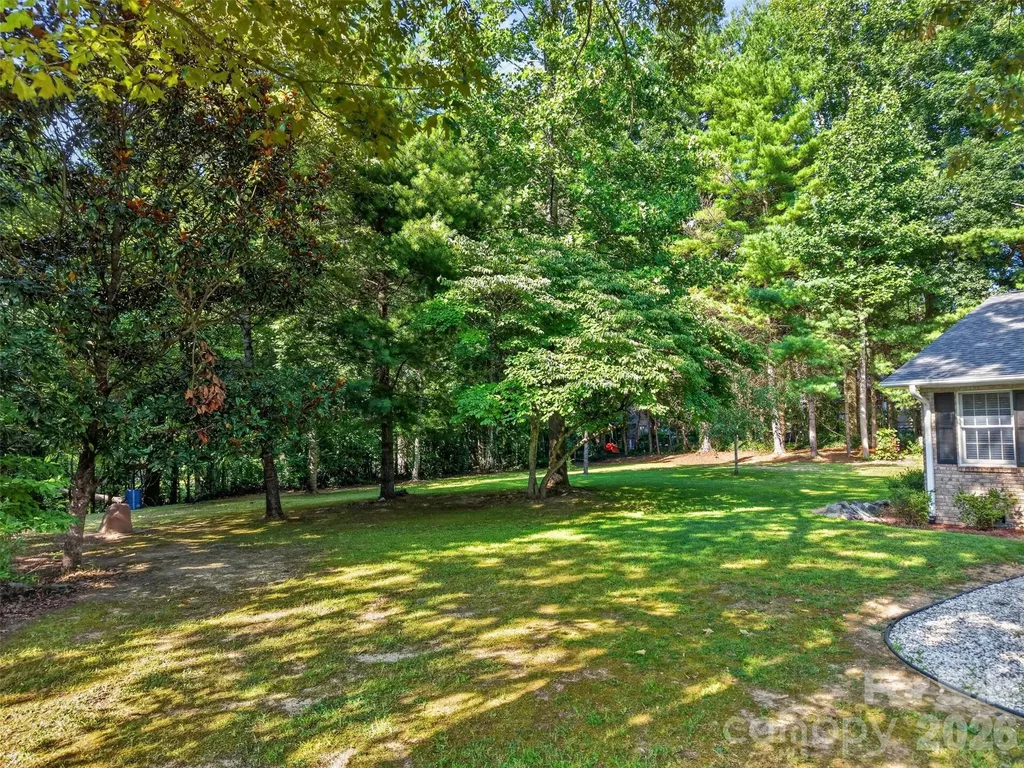 227 Sean Way Hendersonville NC 28792