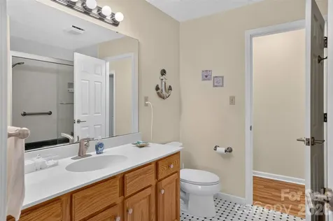 227 Sean Way Hendersonville NC 28792