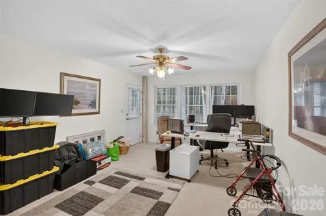 227 Sean Way Hendersonville NC 28792