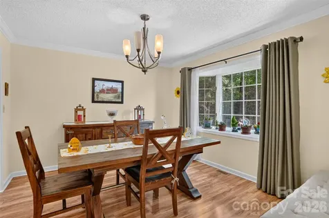 227 Sean Way Hendersonville NC 28792