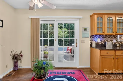 227 Sean Way Hendersonville NC 28792