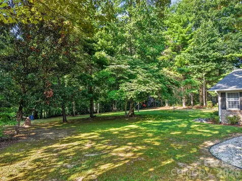 227 Sean Way Hendersonville NC 28792