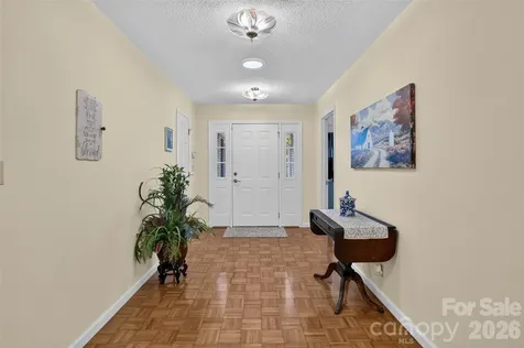227 Sean Way Hendersonville NC 28792