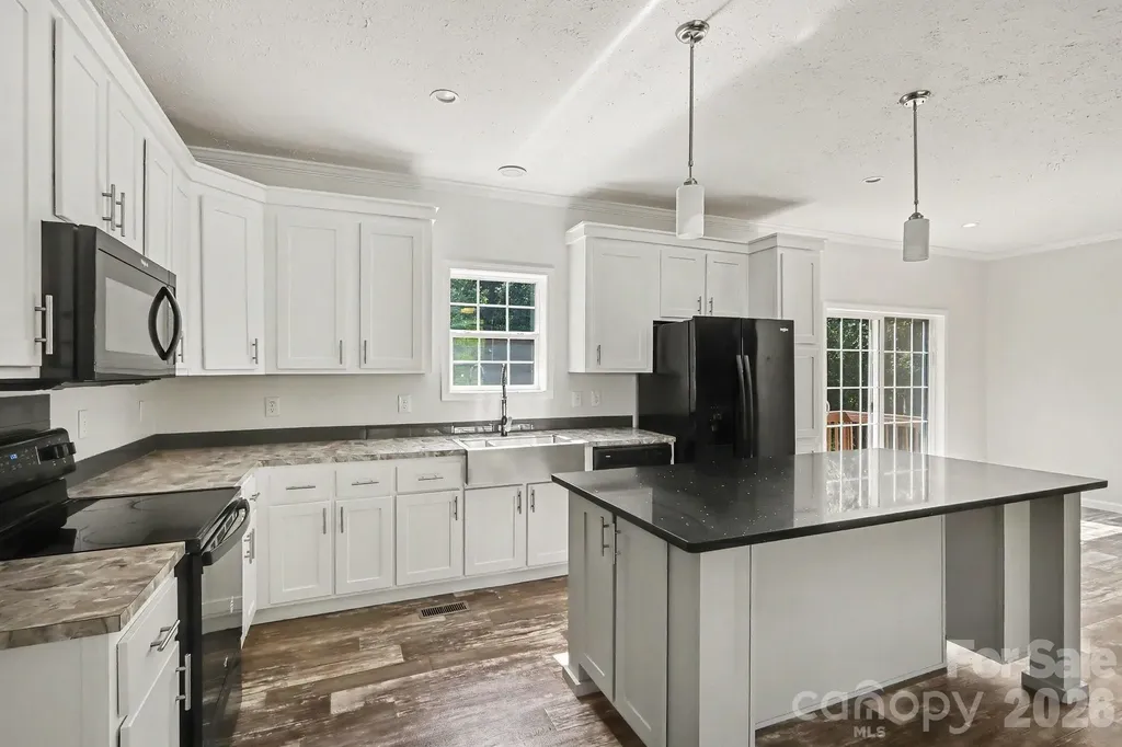 806 New Castle Court Albemarle NC 28001