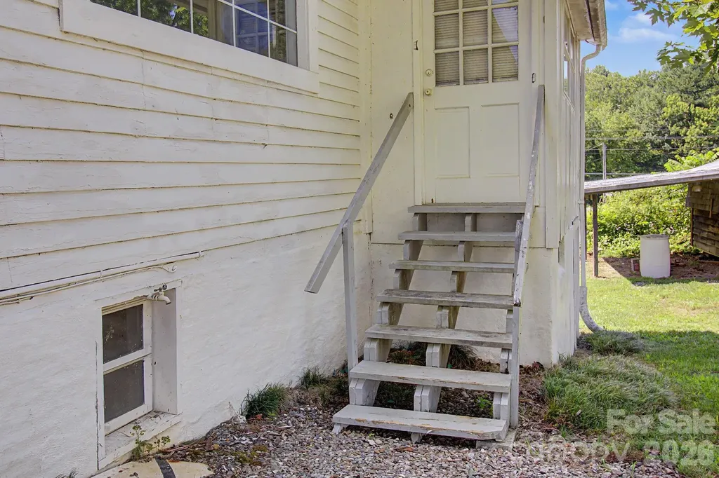 114 Old State Ten Road Black Mountain NC 28711