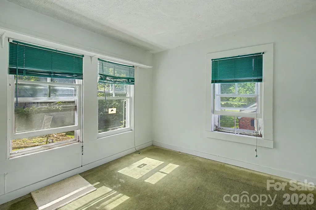 114 Old State Ten Road Black Mountain NC 28711