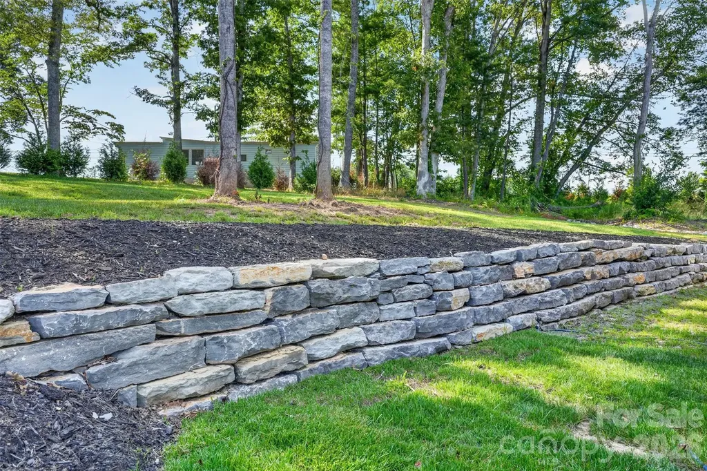 68 Point Hope Lane Hendersonville NC 28792