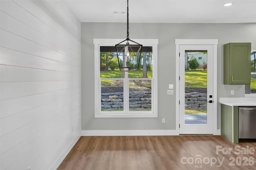 68 Point Hope Lane Hendersonville NC 28792