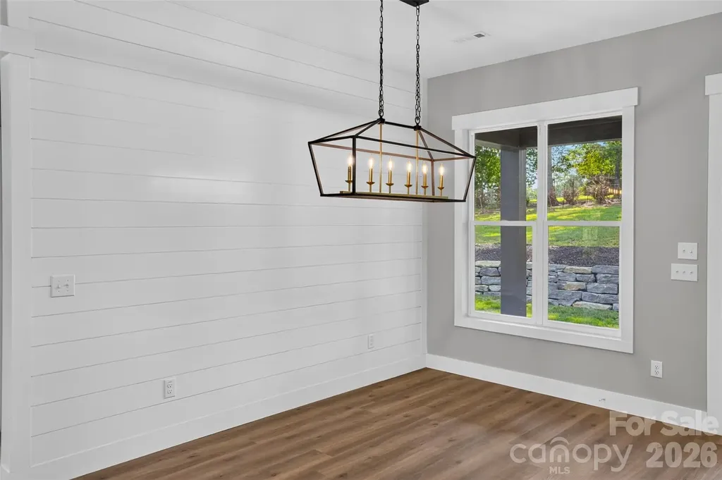 68 Point Hope Lane Hendersonville NC 28792
