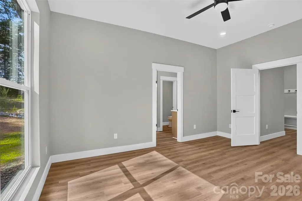 68 Point Hope Lane Hendersonville NC 28792
