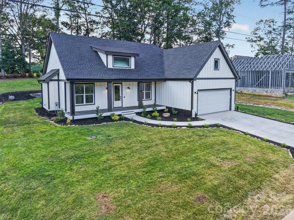 68 Point Hope Lane Hendersonville NC 28792