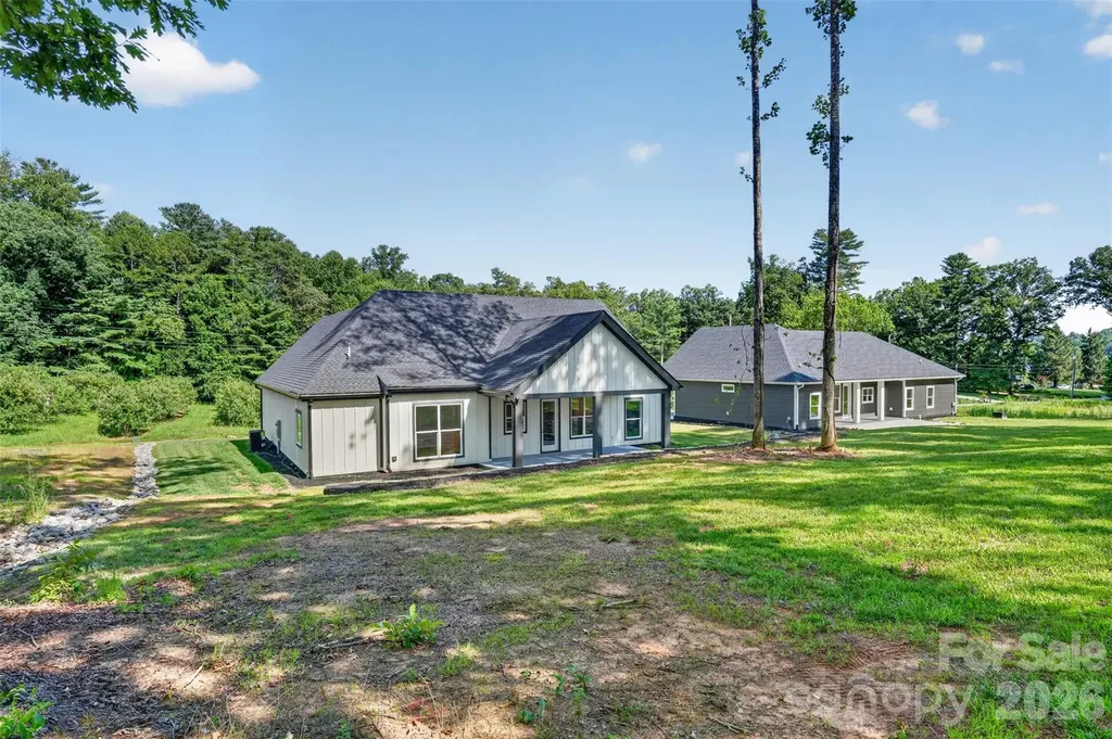 68 Point Hope Lane Hendersonville NC 28792
