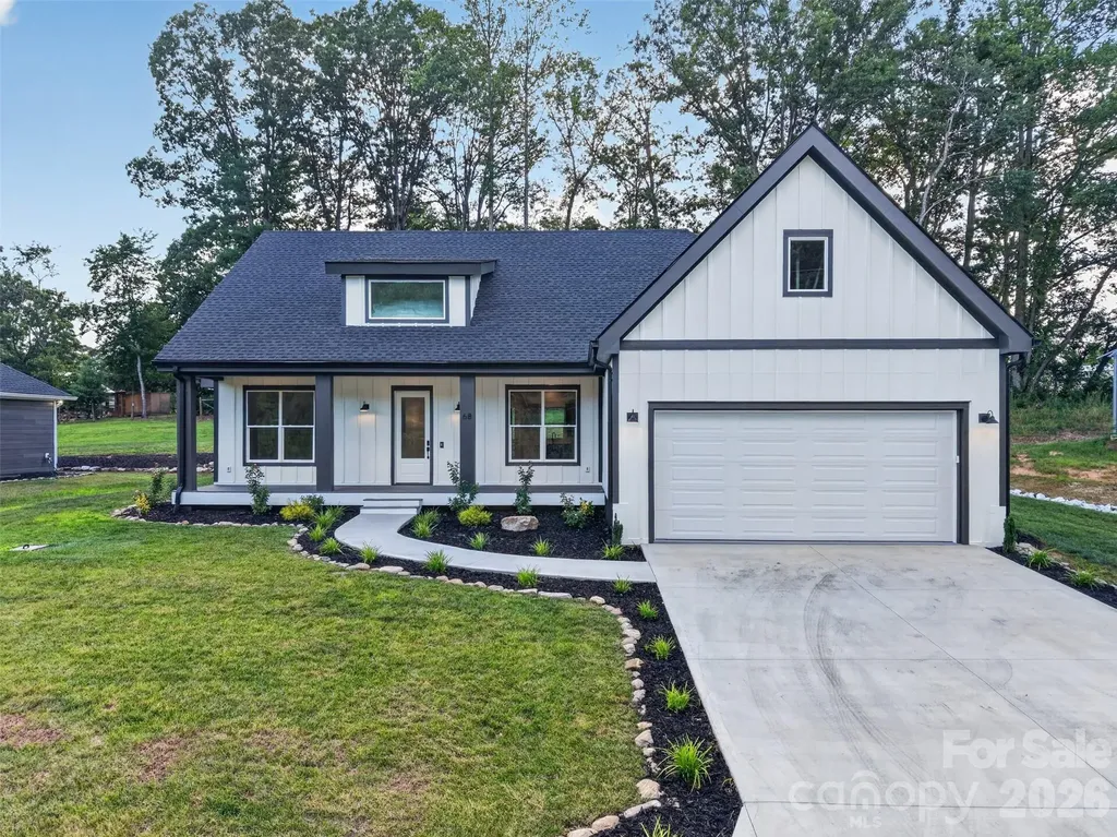 68 Point Hope Lane Hendersonville NC 28792