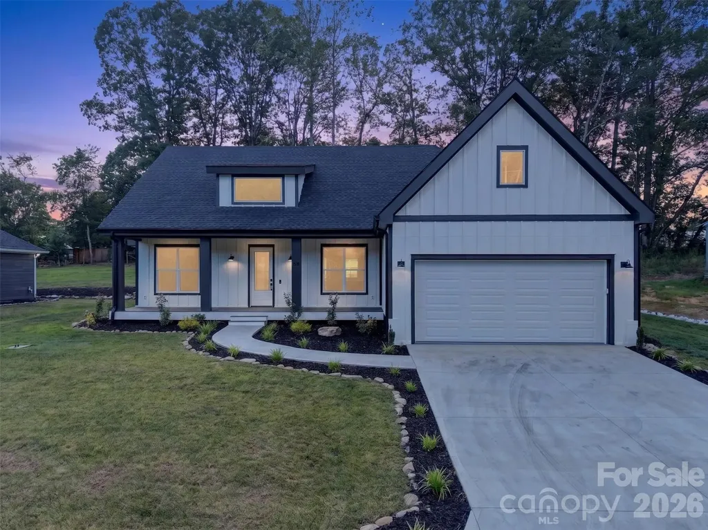 68 Point Hope Lane Hendersonville NC 28792