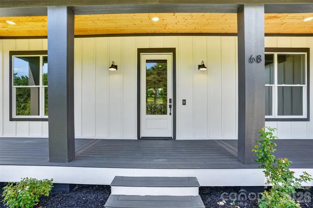 68 Point Hope Lane Hendersonville NC 28792