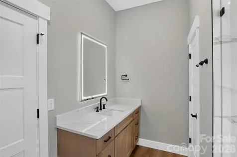 68 Point Hope Lane Hendersonville NC 28792
