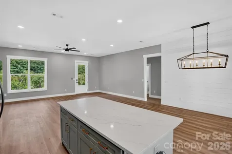 68 Point Hope Lane Hendersonville NC 28792