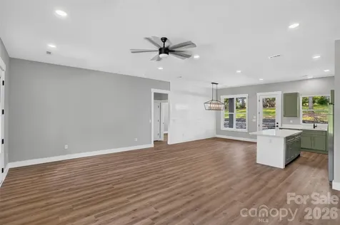 68 Point Hope Lane Hendersonville NC 28792