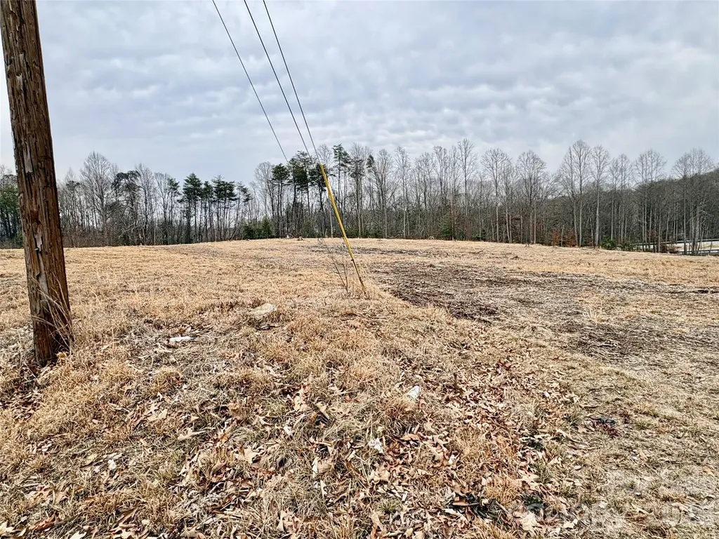12.97 Fall Creek Road Jonesville NC 28642