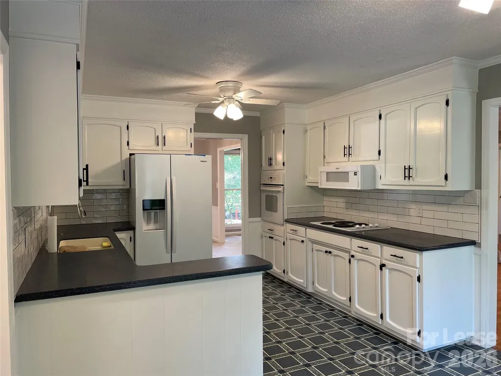 7942 Lake Vista Drive Denver NC 28037
