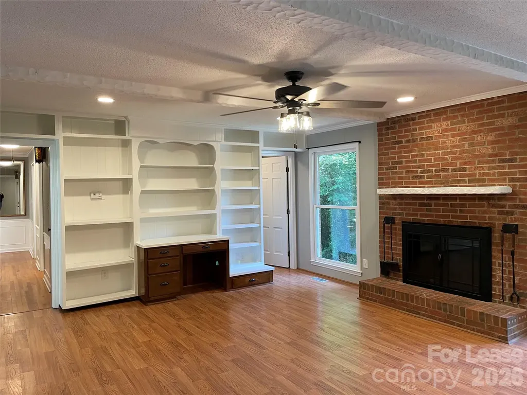 7942 Lake Vista Drive Denver NC 28037