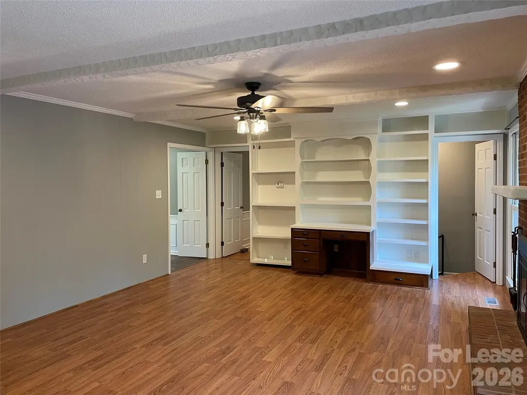 7942 Lake Vista Drive Denver NC 28037