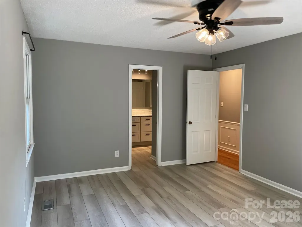 7942 Lake Vista Drive Denver NC 28037