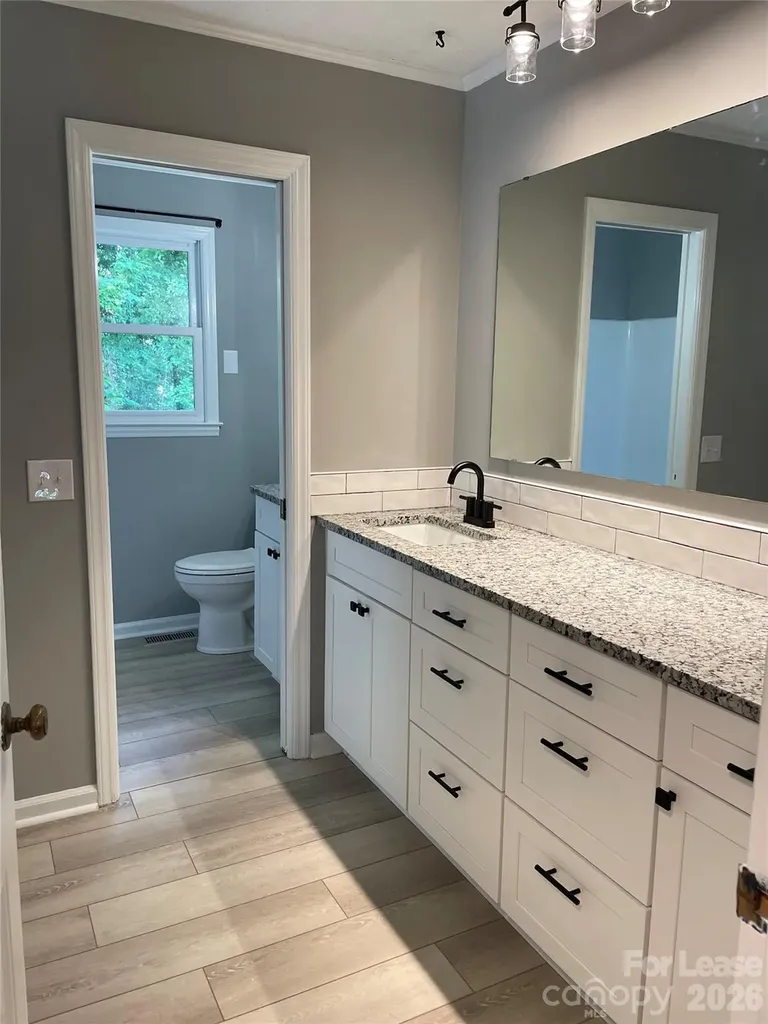 7942 Lake Vista Drive Denver NC 28037