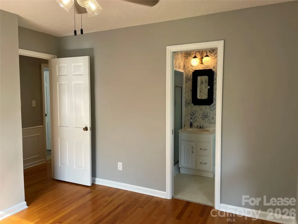 7942 Lake Vista Drive Denver NC 28037