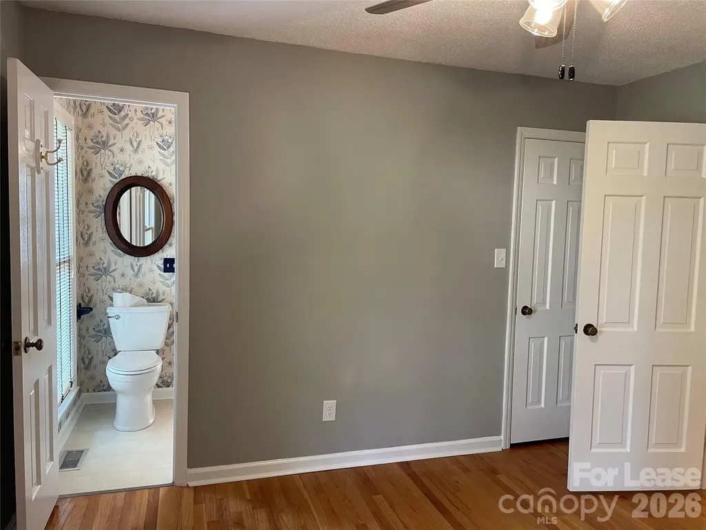 7942 Lake Vista Drive Denver NC 28037