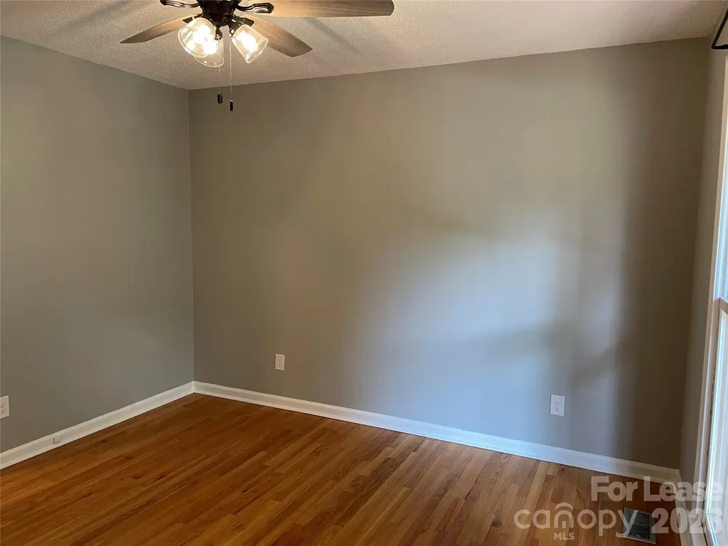 7942 Lake Vista Drive Denver NC 28037