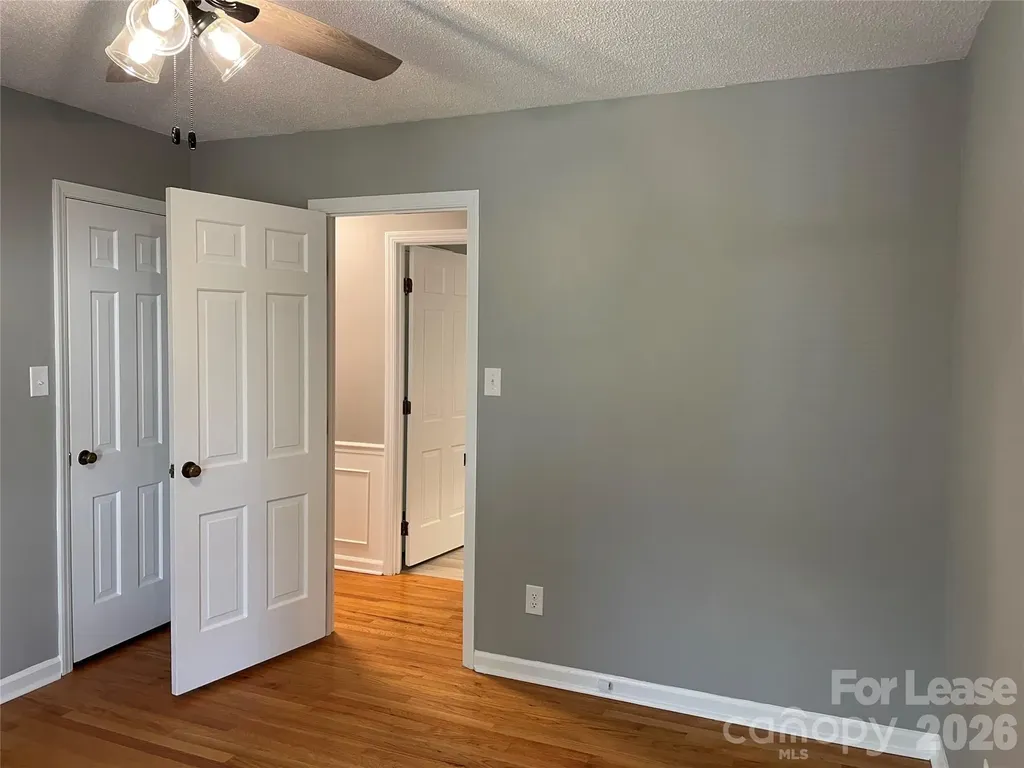 7942 Lake Vista Drive Denver NC 28037