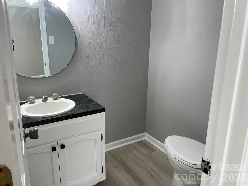 7942 Lake Vista Drive Denver NC 28037
