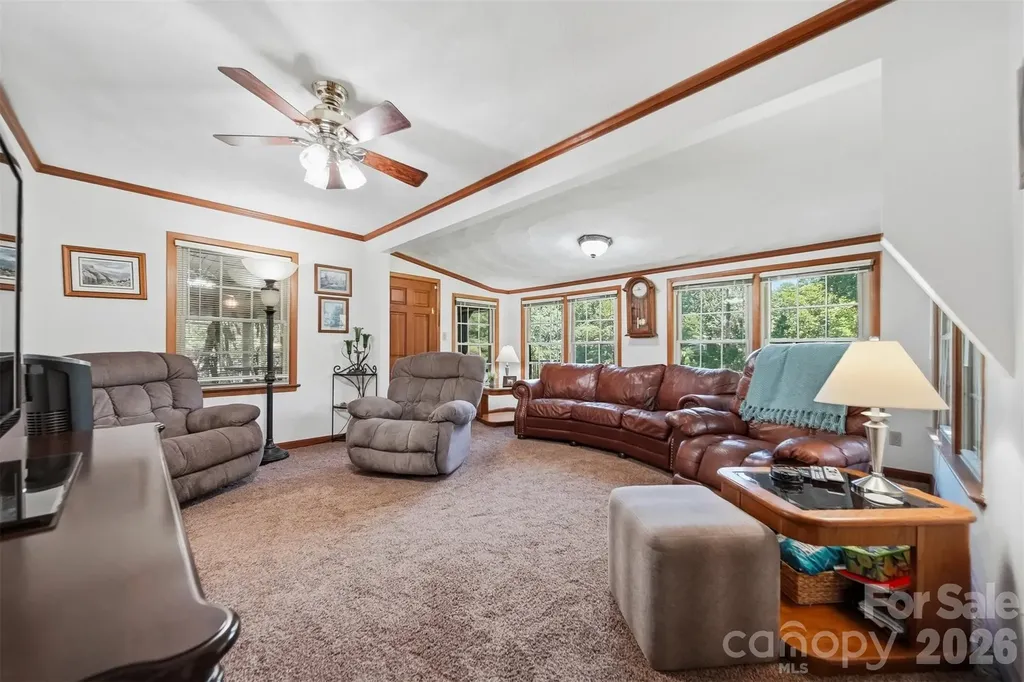 3210 W Calvin Street Claremont NC 28610