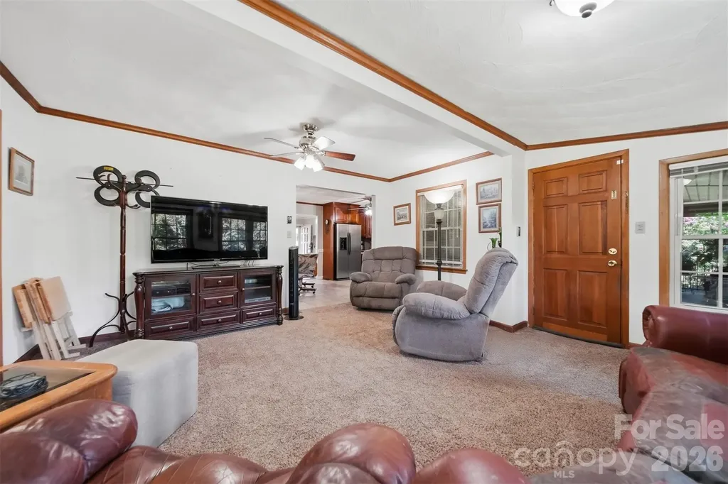 3210 W Calvin Street Claremont NC 28610