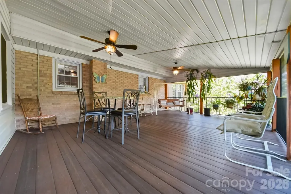 3210 W Calvin Street Claremont NC 28610