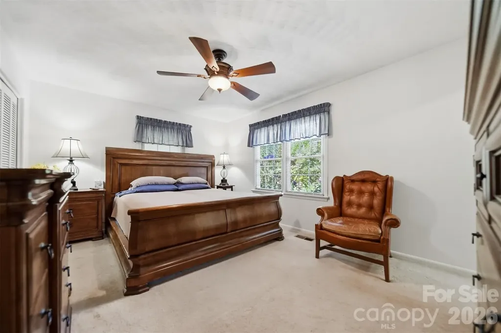 3210 W Calvin Street Claremont NC 28610