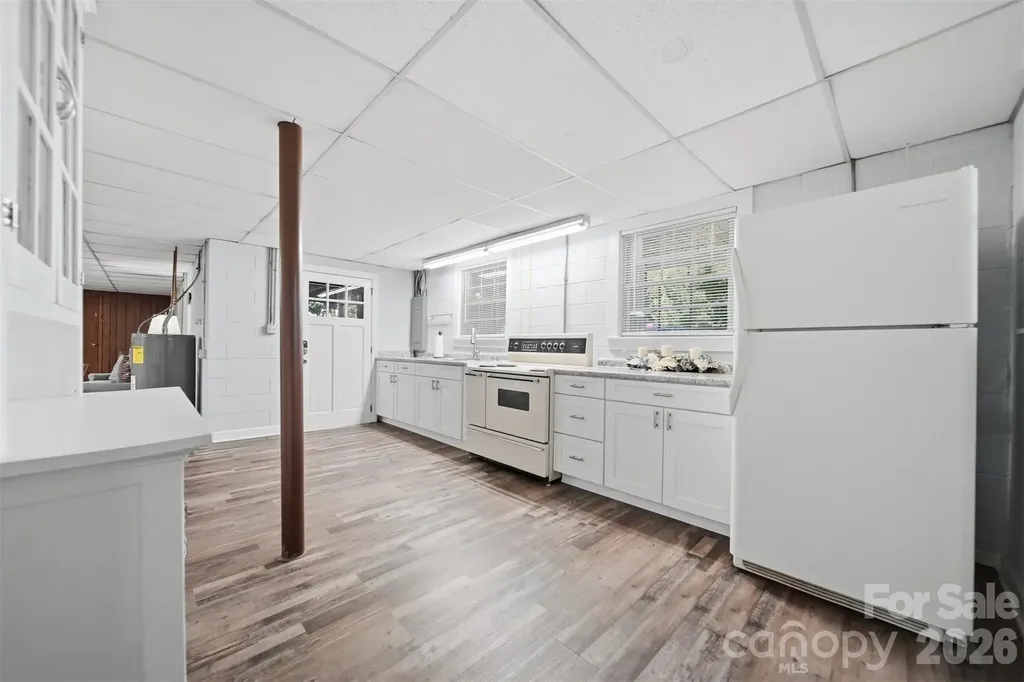 3210 W Calvin Street Claremont NC 28610