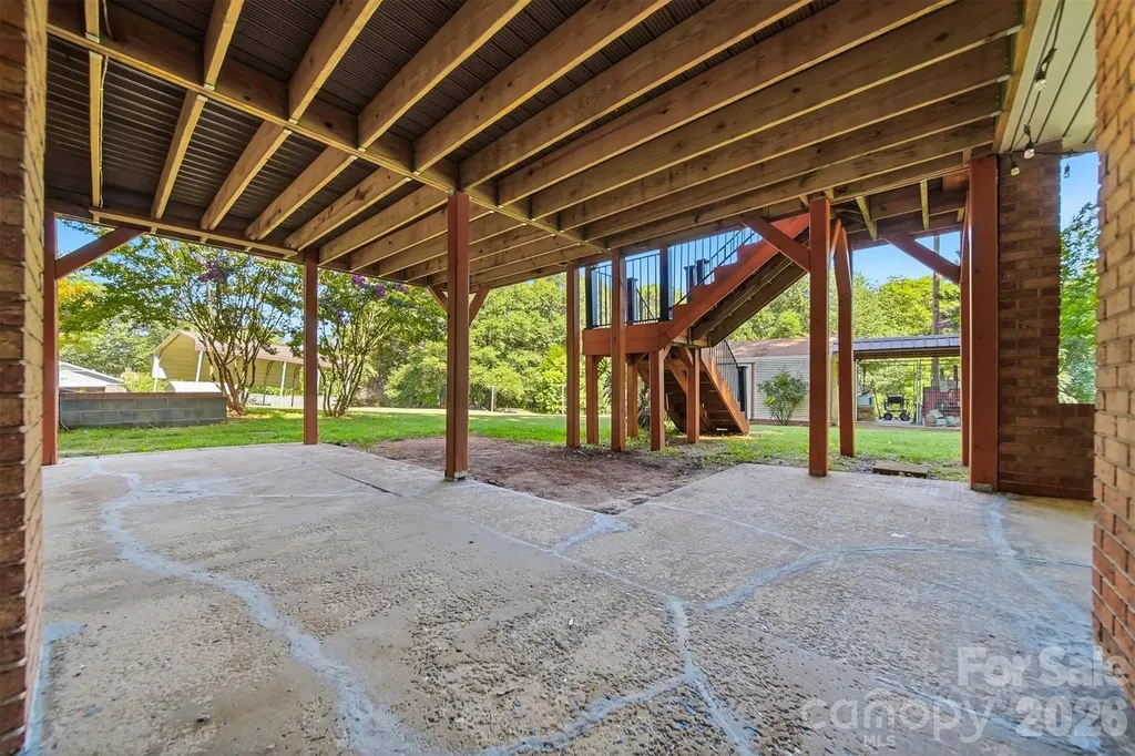 3210 W Calvin Street Claremont NC 28610