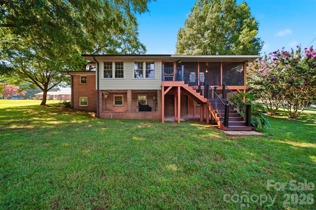 3210 W Calvin Street Claremont NC 28610